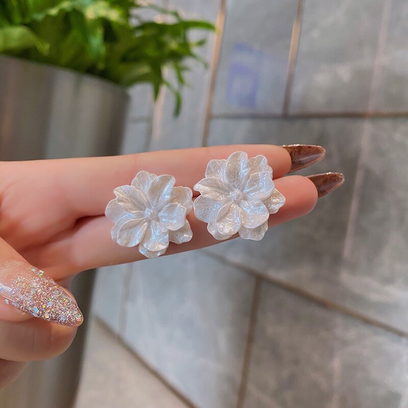 KOA™ Flower Earring Modern Korean