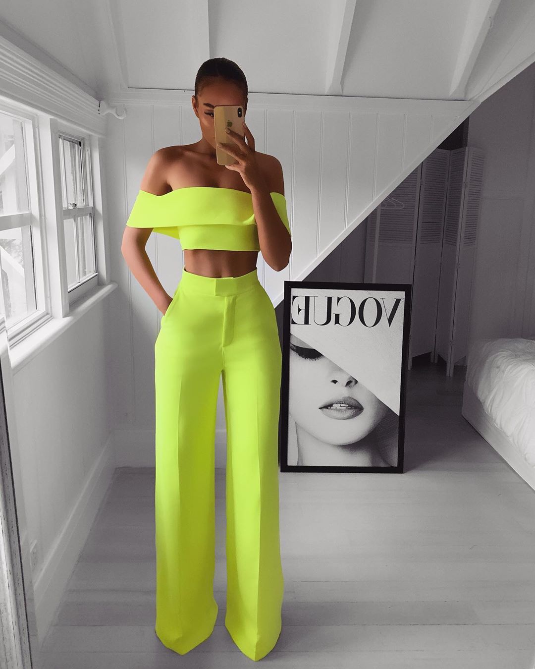 KOA™ Cropped Top & Long Trousers Set